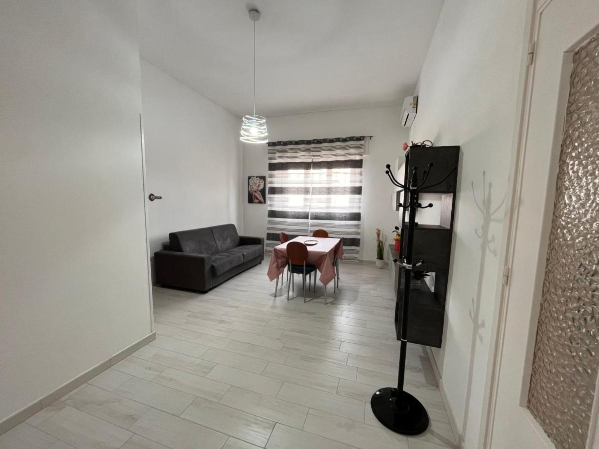 Aria Di Sale Apartment Trapani Bagian luar foto