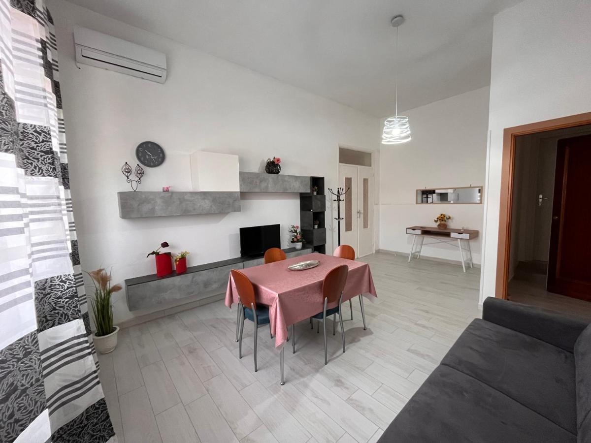Aria Di Sale Apartment Trapani Bagian luar foto